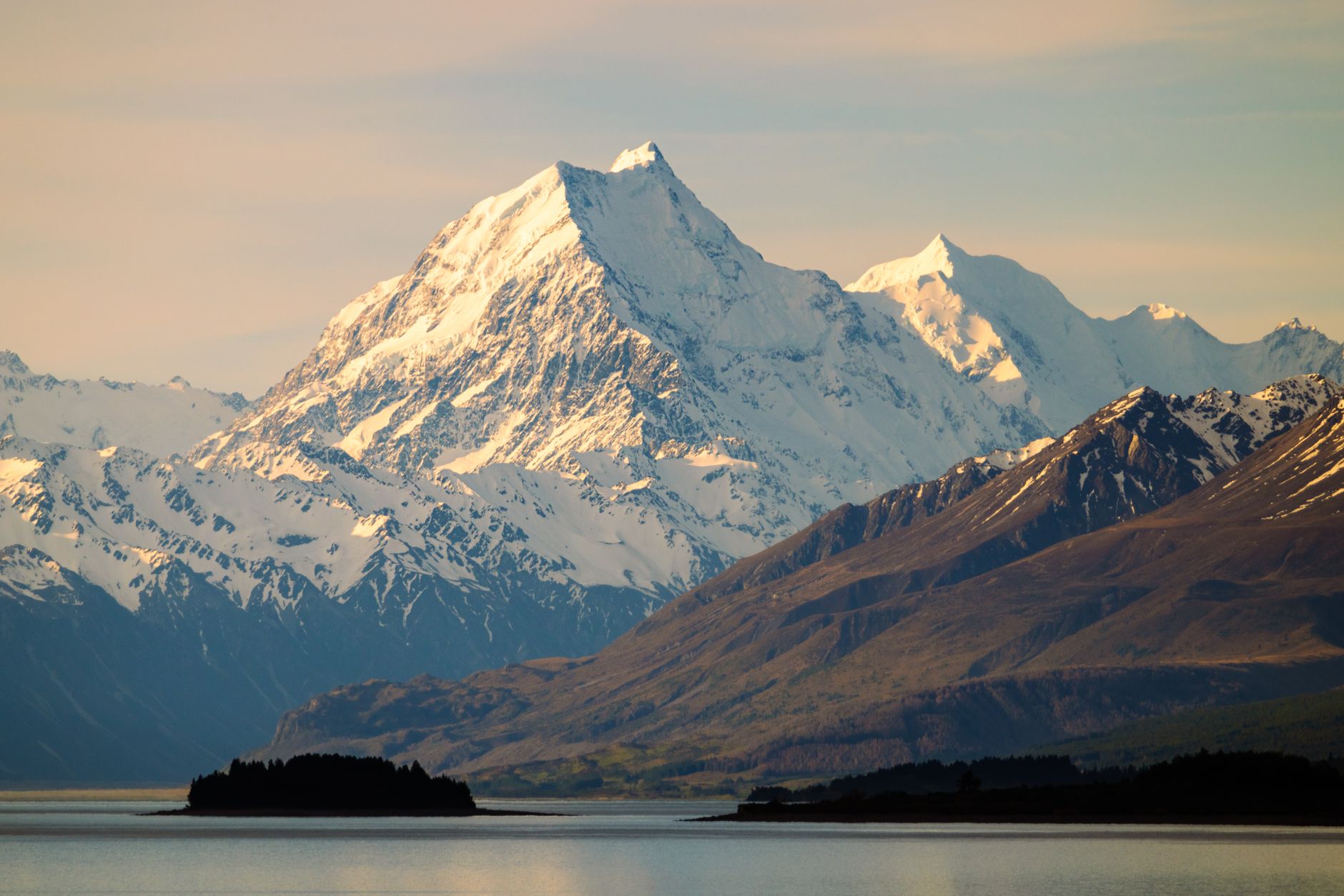 Spectacular snow-capped mountains and fiords of Aotearoa New Zealand